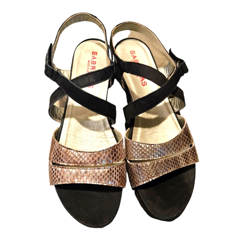 Sabrina's Black & Silver Platform‎ Sandals. Size 41